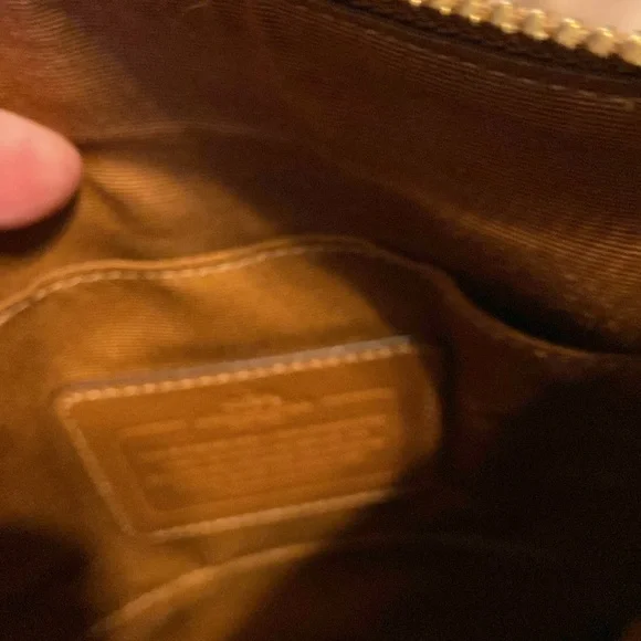 Coach crossbody - Picture 6 of 10